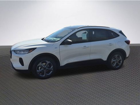 New 2026 Ford Escape ST-Line w/ Tech Pack #1 image 2