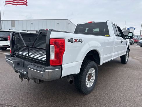 Used 2019 Ford F250 XLT w/ XLT Value Package image 9