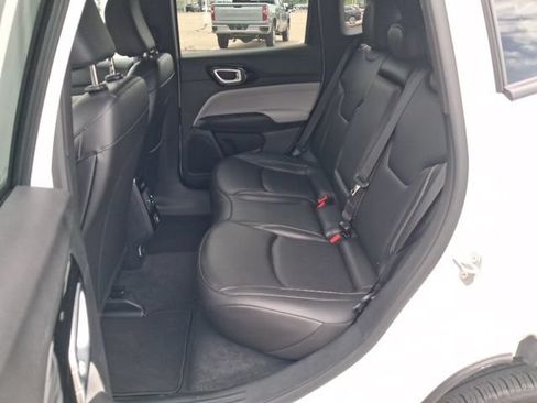 Used 2025 Jeep Compass Limited AWD/4WD image 26