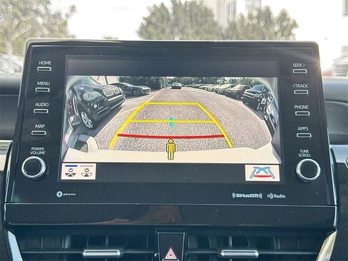 Used 2022 Toyota Camry XLE image 14