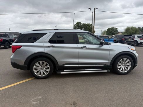 Used 2022 Ford Explorer Limited RWD image 5