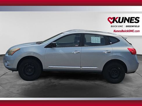 Used 2015 Nissan Rogue S w/ Convenience Package AWD/4WD image 6