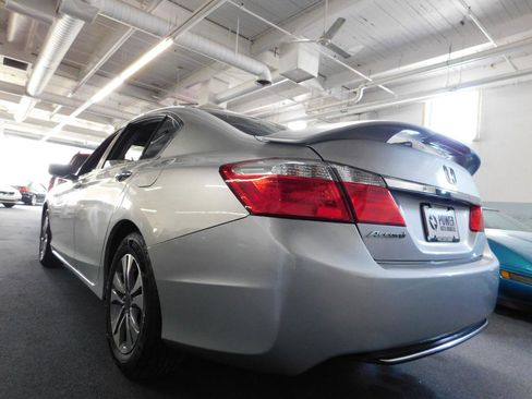Used 2015 Honda Accord LX image 2