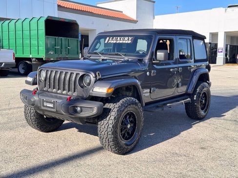 Used 2018 Jeep Wrangler Unlimited Sport image 7