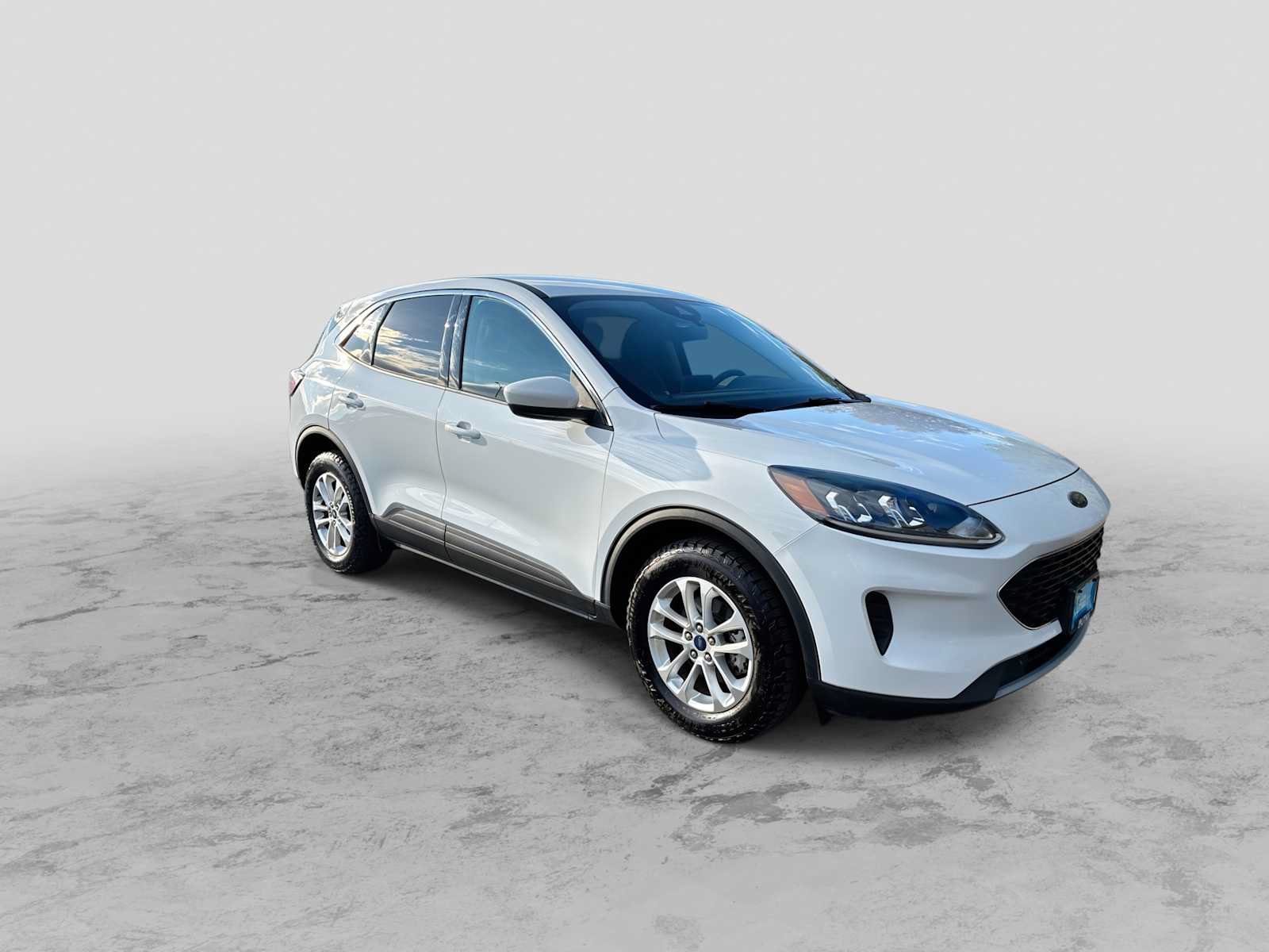 Used 2020 Ford Escape SE AWD/4WD image 2