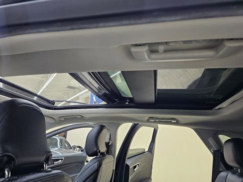 Used 2015 Ford Edge Titanium w/ Equipment Group 301A FWD image 40