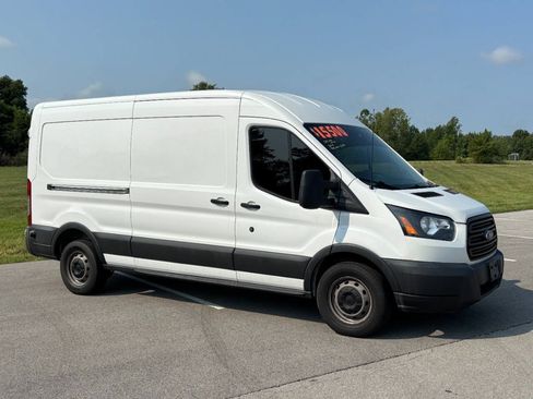 Used 2018 Ford Transit 250 148 Medium Roof RWD image 3