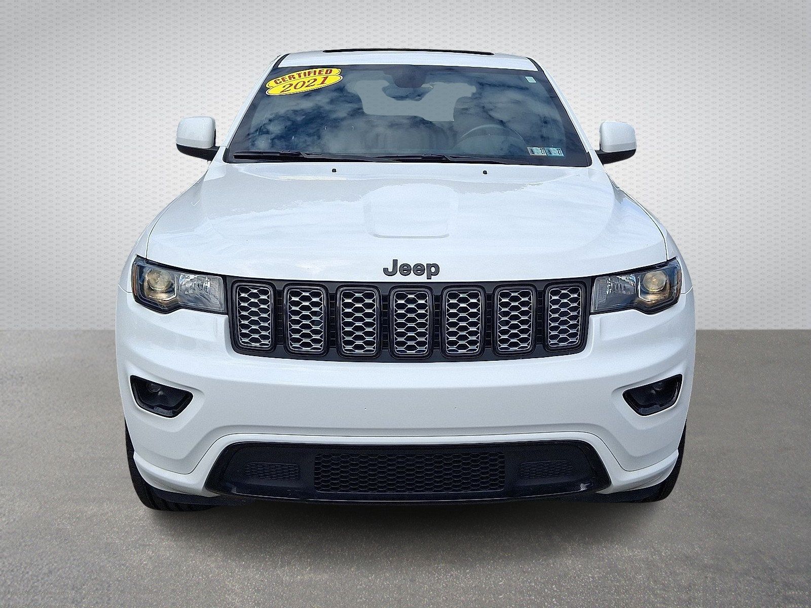 Certified 2021 Jeep Grand Cherokee Laredo X AWD/4WD image 2