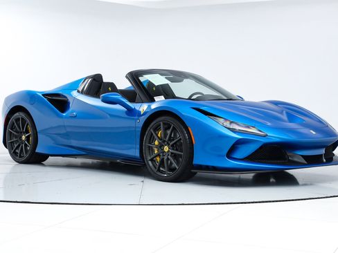 Certified 2022 Ferrari F8 Tributo RWD image 12