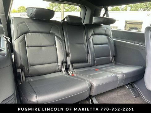 New 2025 Lincoln Navigator L Reserve w/ Jet Appearance Package image 17