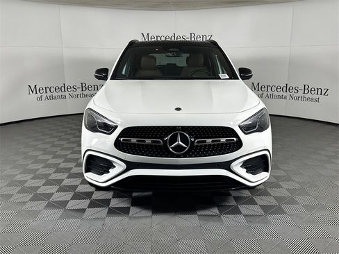 Certified 2025 Mercedes-Benz GLA 250 image 2
