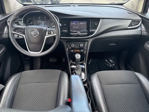 Used 2022 Buick Encore Preferred w/ Safety Package image 21