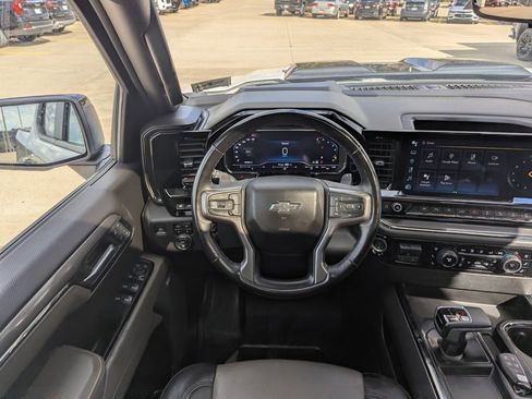 Used 2024 Chevrolet Silverado 1500 ZR2 w/ Technology Package image 3