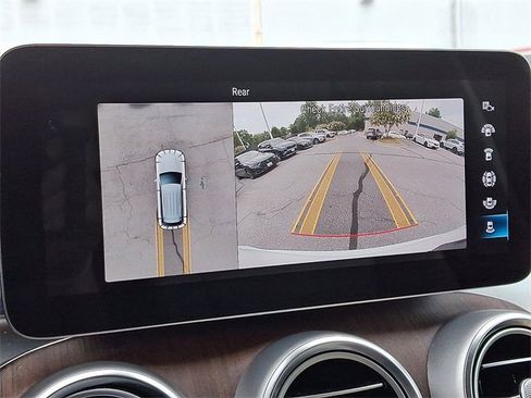 Used 2022 Mercedes-Benz GLC 300 GLC 300 image 18