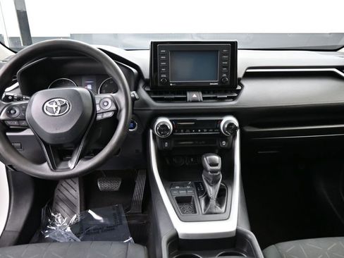 Used 2021 Toyota RAV4 XLE FWD image 13