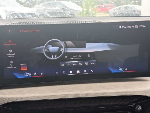 Used 2025 BMW 330i Sedan RWD image 16