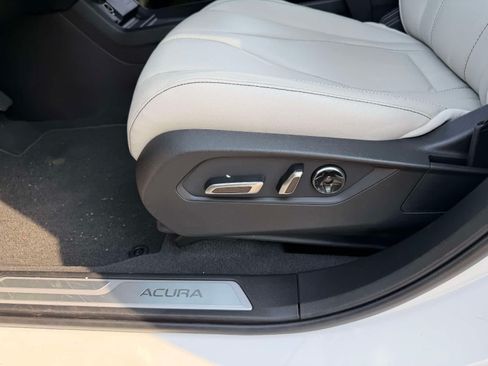 Certified 2025 Acura RDX SH-AWD image 18