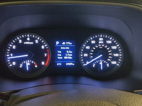 Used 2019 Hyundai Tucson Value FWD image 23