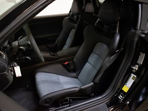 Certified 2025 Porsche 718 Boxster Spyder RS image 5