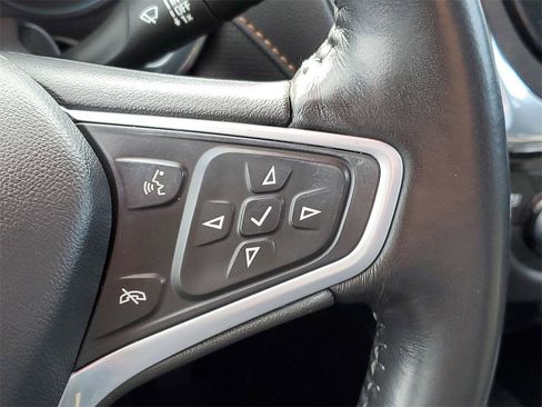 Used 2022 Chevrolet Equinox Premier image 14