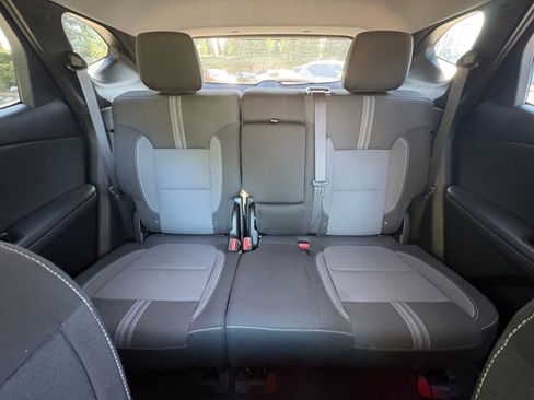 Used 2025 Chevrolet Blazer LT image 39