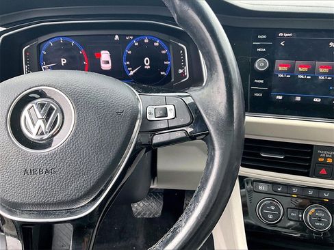 Used 2019 Volkswagen Jetta SEL image 16
