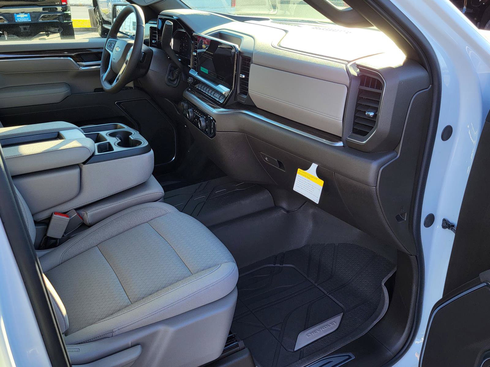 New 2026 Chevrolet Silverado 1500 LT w/ Convenience Package II RWD image 9