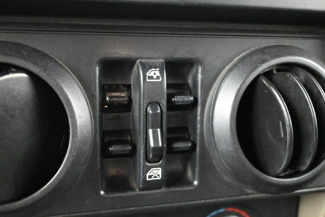 Used 2007 Jeep Wrangler Unlimited Sahara RWD image 20