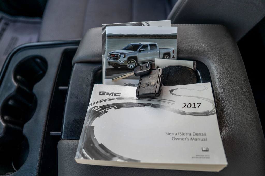 Used 2017 GMC Sierra 2500 4x4 Double Cab image 33