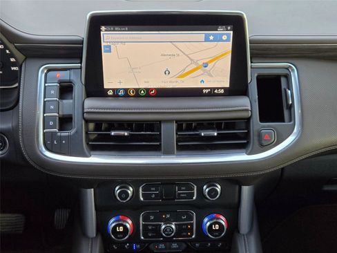 Used 2021 GMC Yukon SLT w/ SLT Luxury Plus Package RWD image 18
