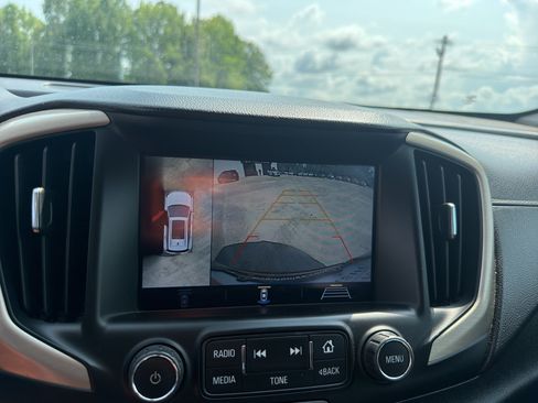 Used 2018 GMC Terrain Denali w/ Advanced Safety Package AWD/4WD image 13