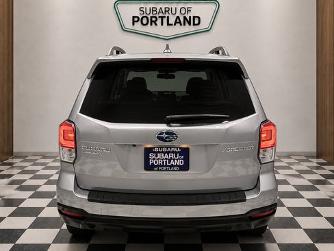 Used 2018 Subaru Forester 2.5i Limited AWD/4WD image 4