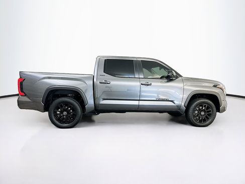 Used 2024 Toyota Tundra Limited AWD/4WD image 10