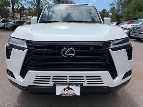 Used 2026 Lexus GX 550 w/ Accessory Package (2T) AWD/4WD image 2