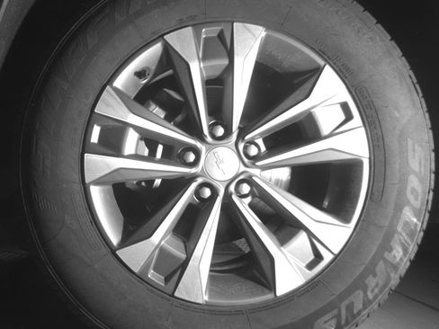 Used 2025 Chevrolet Equinox LT image 12