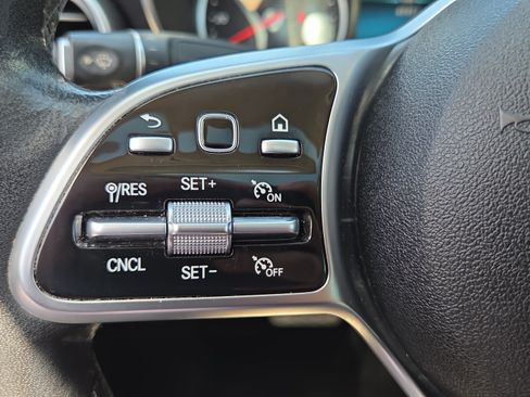 Used 2019 Mercedes-Benz C 300 Sedan image 23