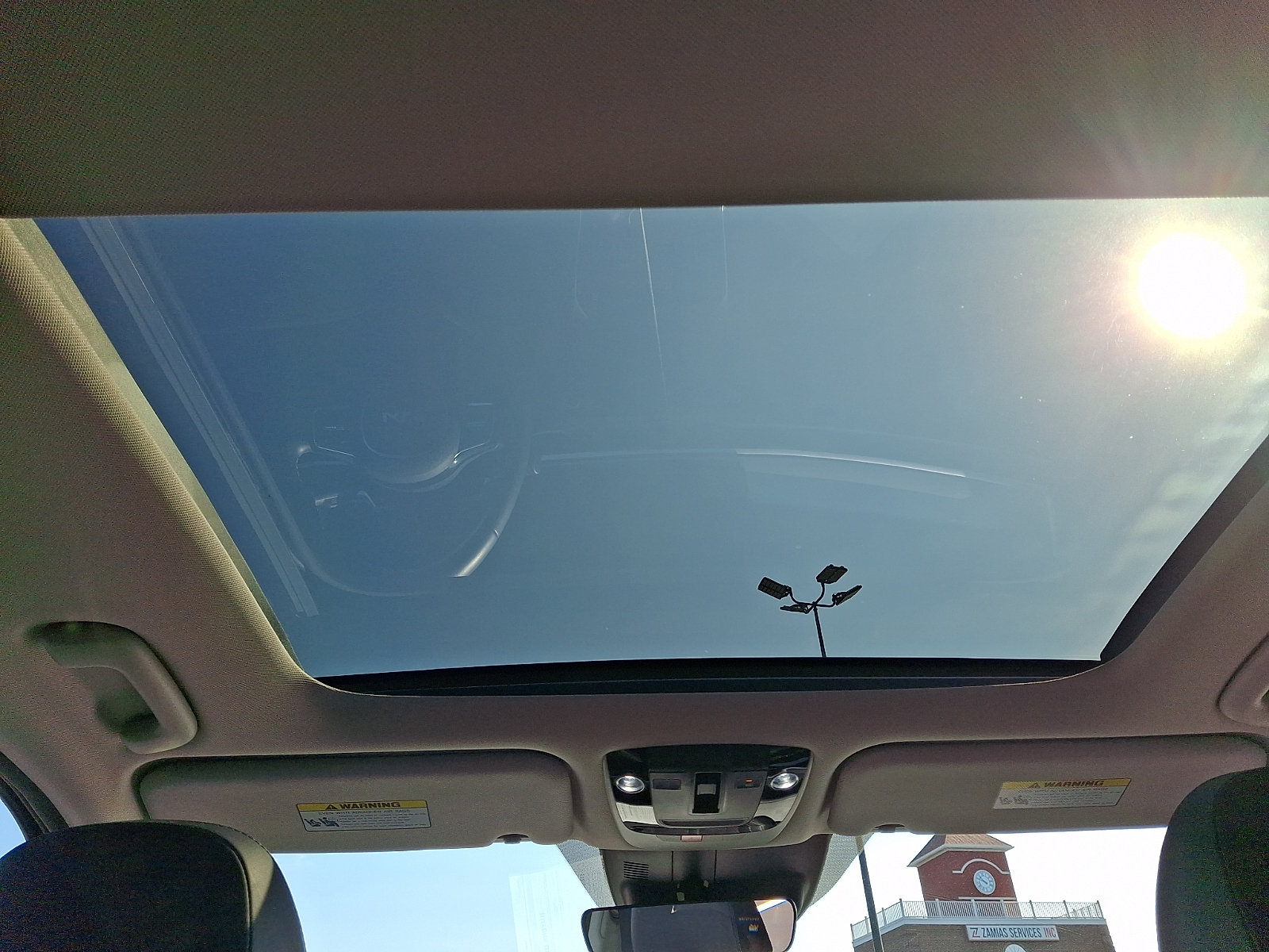 Used 2024 Kia Sorento S w/ Panoramic Sunroof Package FWD image 12