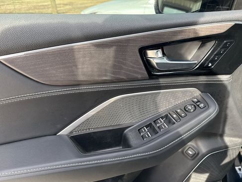 Used 2023 Acura MDX SH-AWD w/ Advance Package image 27