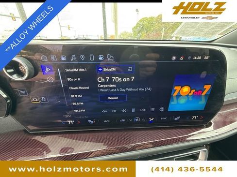 Certified 2024 Chevrolet Traverse Z71 w/ Enhanced Driving Package AWD/4WD image 13