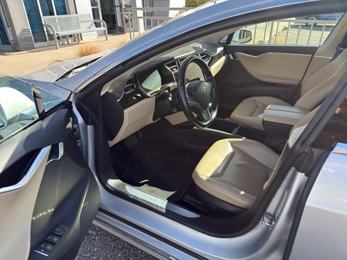 Used 2016 Tesla Model S 75D image 9
