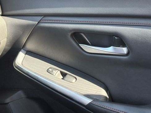 Used 2025 Nissan Sentra SR FWD image 22
