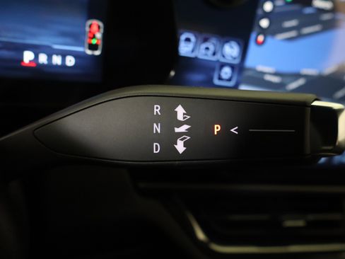 New 2026 Chevrolet Equinox EV RS image 31