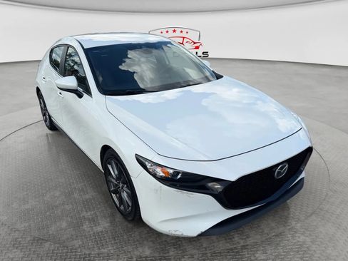 Used 2019 MAZDA MAZDA3 Hatchback FWD image 8
