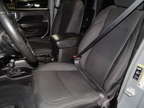 Used 2022 Jeep Wrangler Unlimited Sport image 13