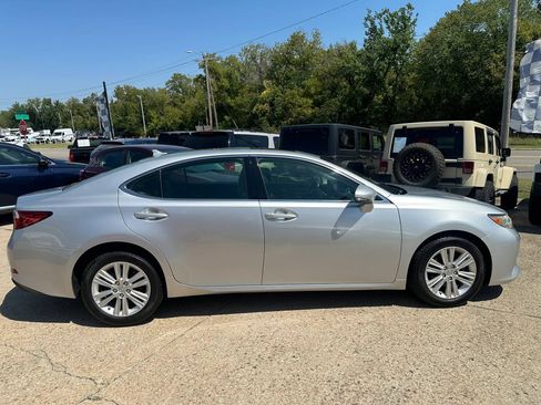 Used 2013 Lexus ES 350 w/ Premium Pkg FWD image 8