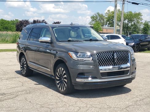Used 2024 Lincoln Navigator Black Label AWD/4WD image 1