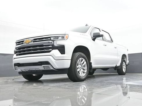 Used 2026 Chevrolet Silverado 1500 RST AWD/4WD image 58