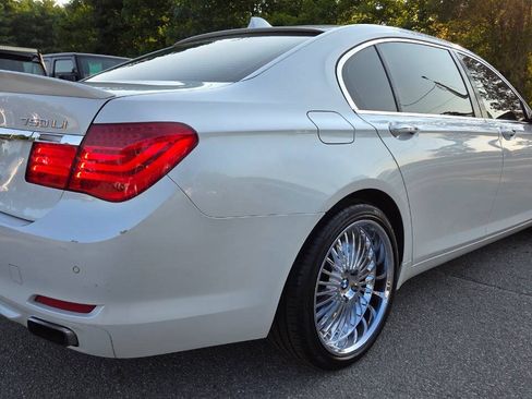 Used 2011 BMW 750Li xDrive AWD/4WD image 17