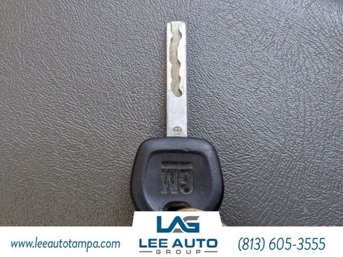 Used 2021 Chevrolet Express 2500 w/ Driver Convenience Package image 25