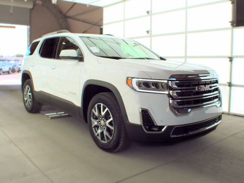 Used 2023 GMC Acadia SLT w/ Preferred Package FWD image 6